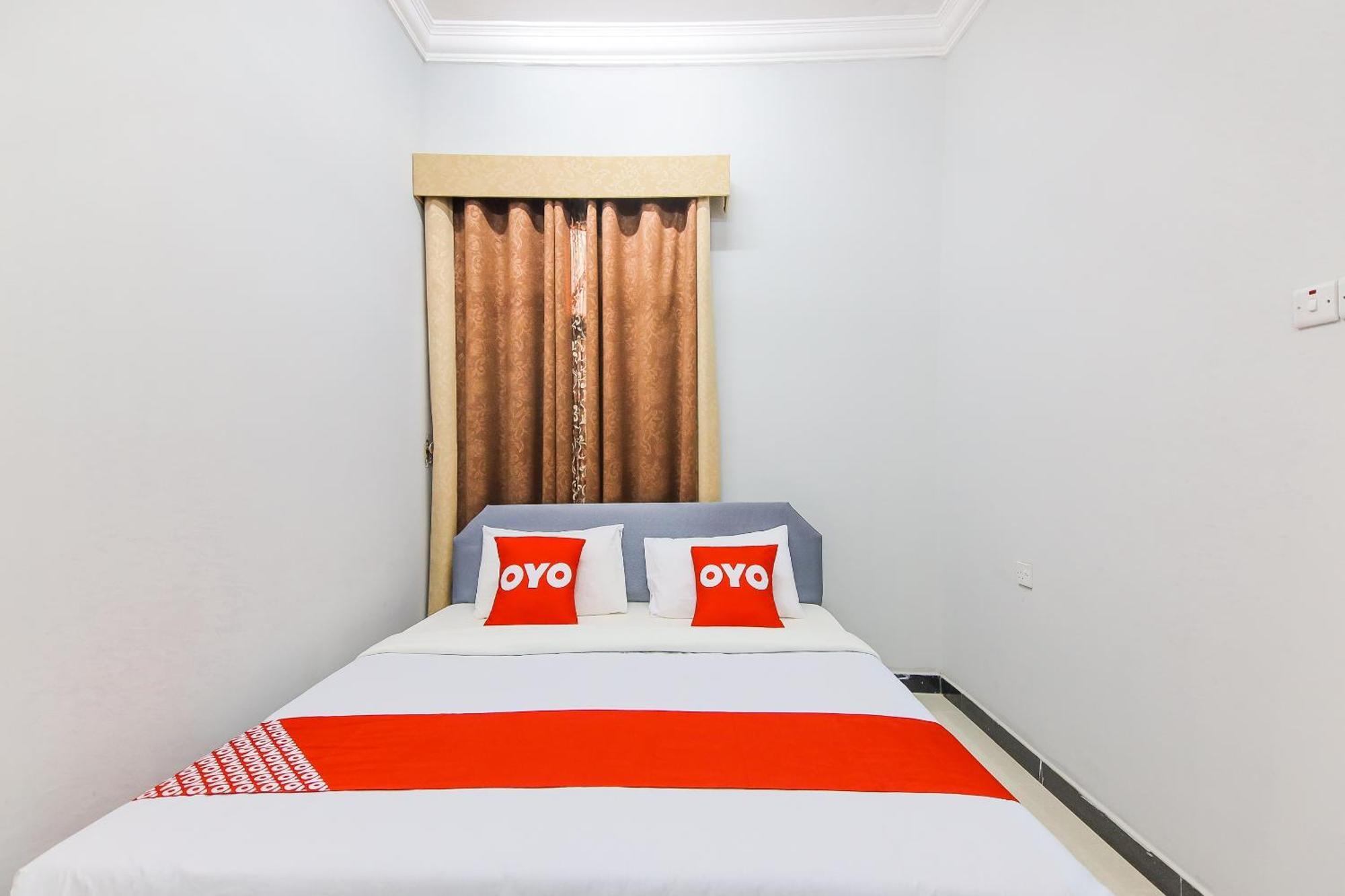 Super Oyo 110 Ras Al Hadd Guest House Bagian luar foto