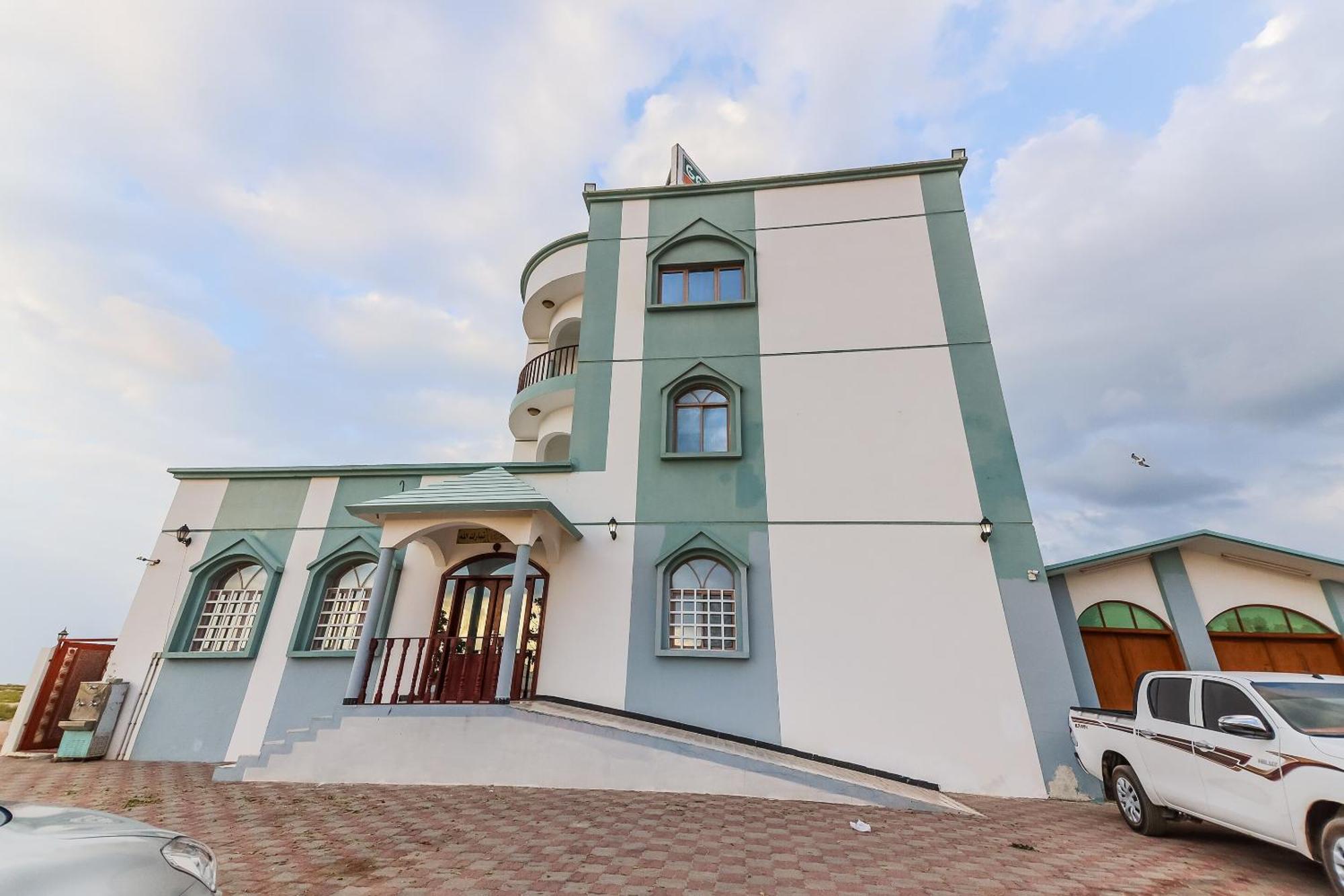 Super Oyo 110 Ras Al Hadd Guest House Bagian luar foto