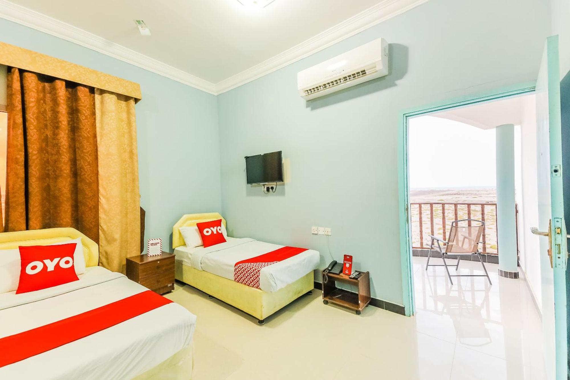 Super Oyo 110 Ras Al Hadd Guest House Bagian luar foto