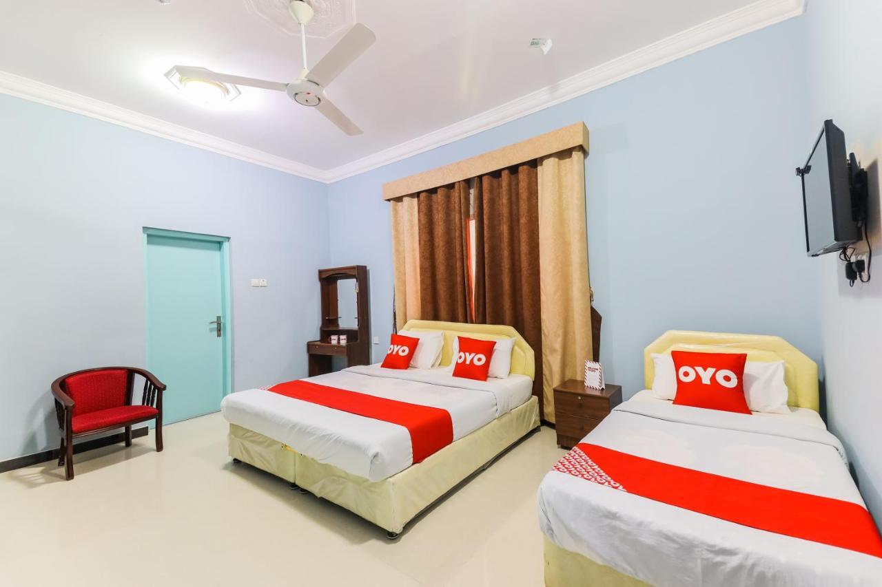 Super Oyo 110 Ras Al Hadd Guest House Bagian luar foto